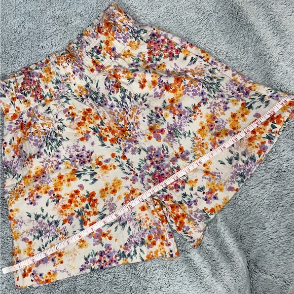 H&M Floral Linen Shorts - Picture 8 of 9